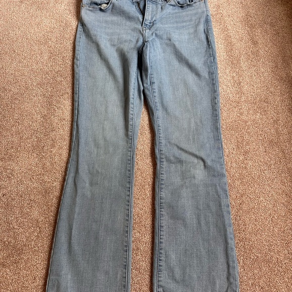 Levis Classic Bootcut Jeans - Picture 4 of 5